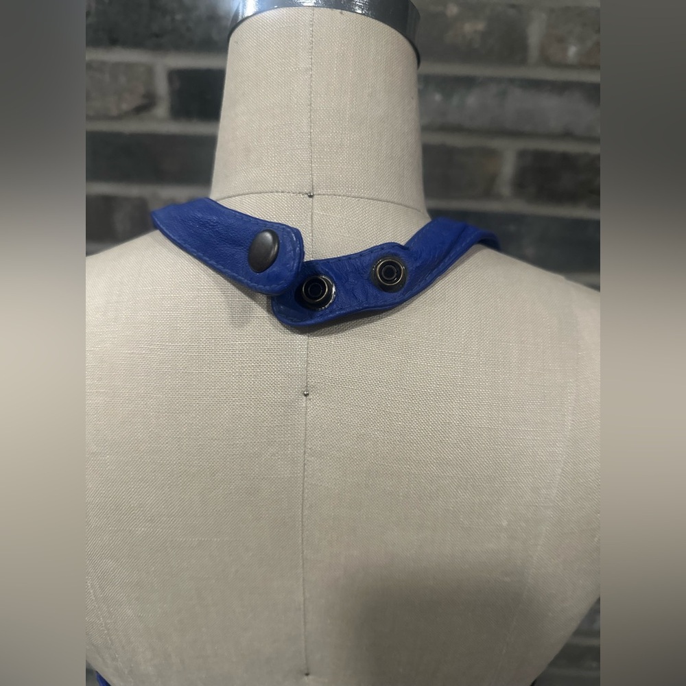 New Wilson Blue Leather and Black Lycra Dress. - Picture 7 of 14
